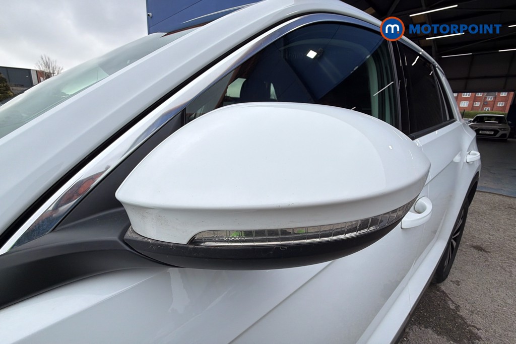 Volkswagen T-Roc Style Manual Petrol SUV - Stock Number (1616251) - 43rd supplementary image