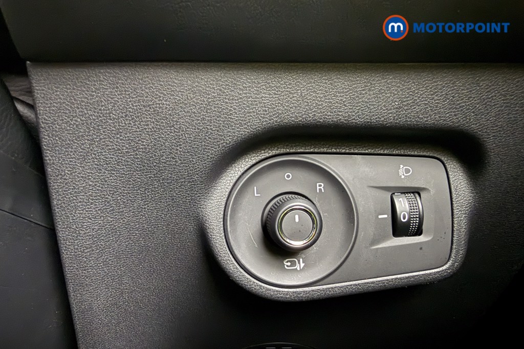 Mg Motor Uk ZS Trophy Automatic Petrol-Electric Hybrid SUV - Stock Number (1616854) - 17th supplementary image