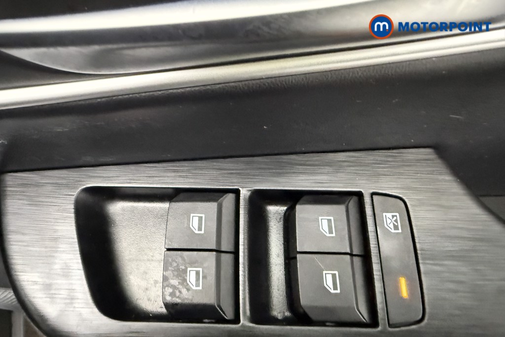 Mg Motor Uk ZS Trophy Automatic Petrol-Electric Hybrid SUV - Stock Number (1616854) - 20th supplementary image