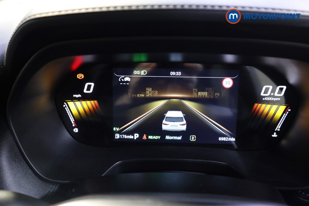 Mg Motor Uk ZS Trophy Automatic Petrol-Electric Hybrid SUV - Stock Number (1616870) - 5th supplementary image