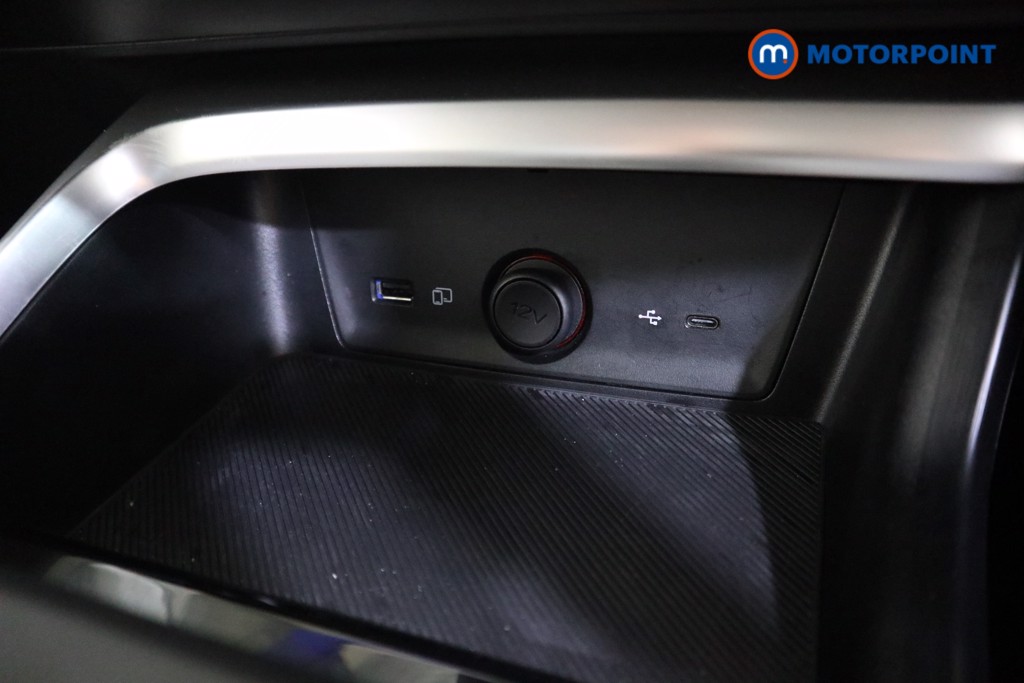 Mg Motor Uk ZS Trophy Automatic Petrol-Electric Hybrid SUV - Stock Number (1616870) - 7th supplementary image