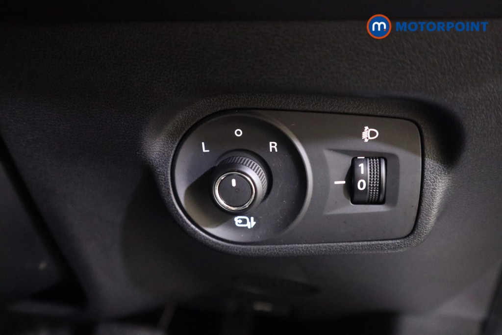 Mg Motor Uk ZS Trophy Automatic Petrol-Electric Hybrid SUV - Stock Number (1616870) - 11th supplementary image