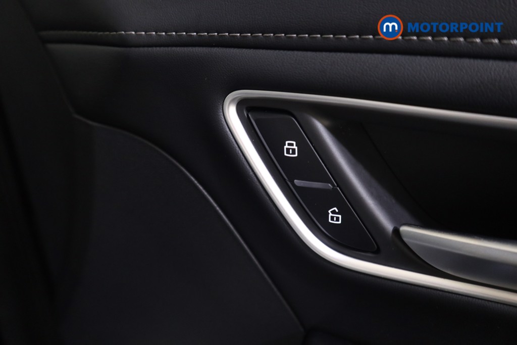 Mg Motor Uk ZS Trophy Automatic Petrol-Electric Hybrid SUV - Stock Number (1616870) - 12th supplementary image