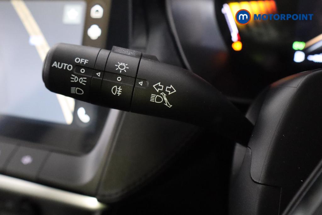 Mg Motor Uk ZS Trophy Automatic Petrol-Electric Hybrid SUV - Stock Number (1617880) - 12th supplementary image