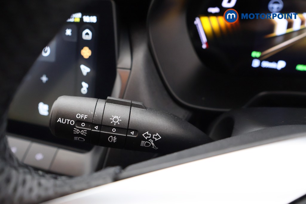 Mg Motor Uk ZS Trophy Automatic Petrol-Electric Hybrid SUV - Stock Number (1617890) - 5th supplementary image