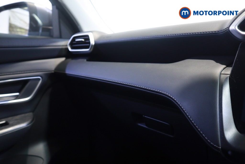 Mg Motor Uk ZS Trophy Automatic Petrol-Electric Hybrid SUV - Stock Number (1617900) - 23rd supplementary image