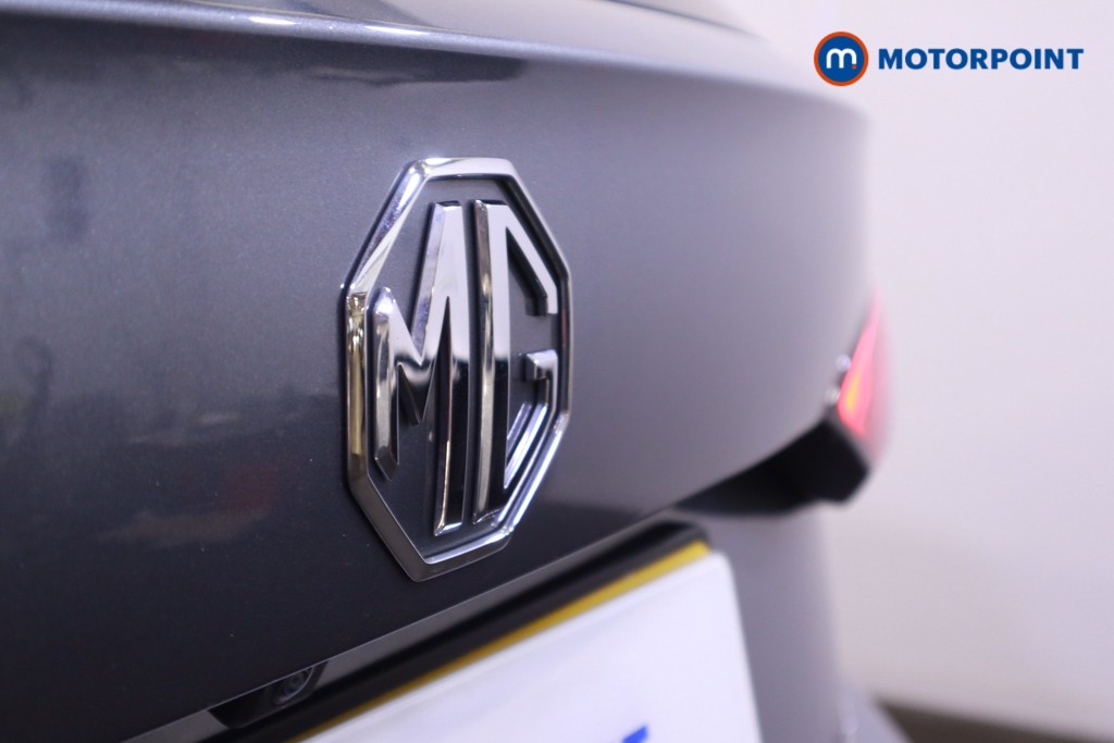 Mg Motor Uk ZS Trophy Automatic Petrol-Electric Hybrid SUV - Stock Number (1617900) - 37th supplementary image