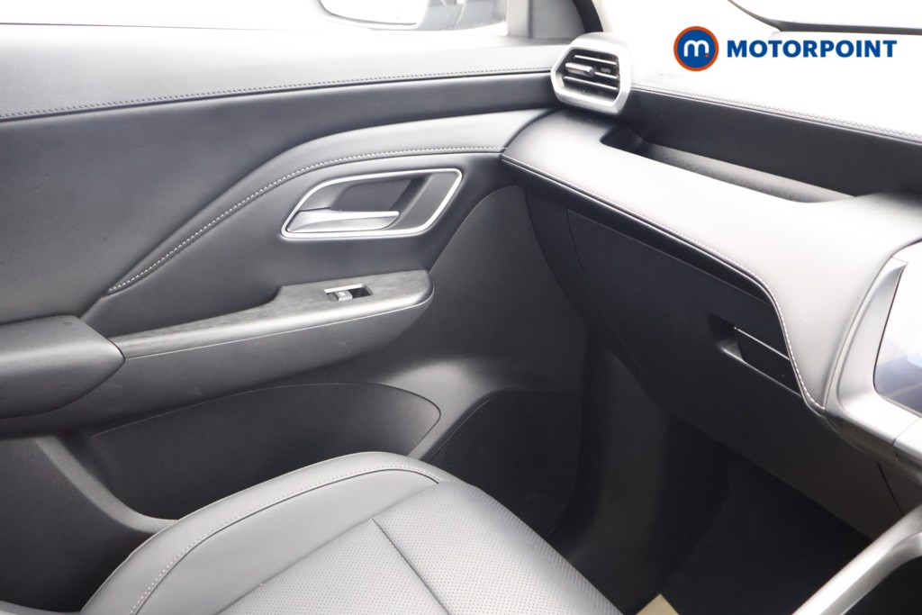 Mg Motor Uk ZS Trophy Automatic Petrol-Electric Hybrid SUV - Stock Number (1617904) - 7th supplementary image