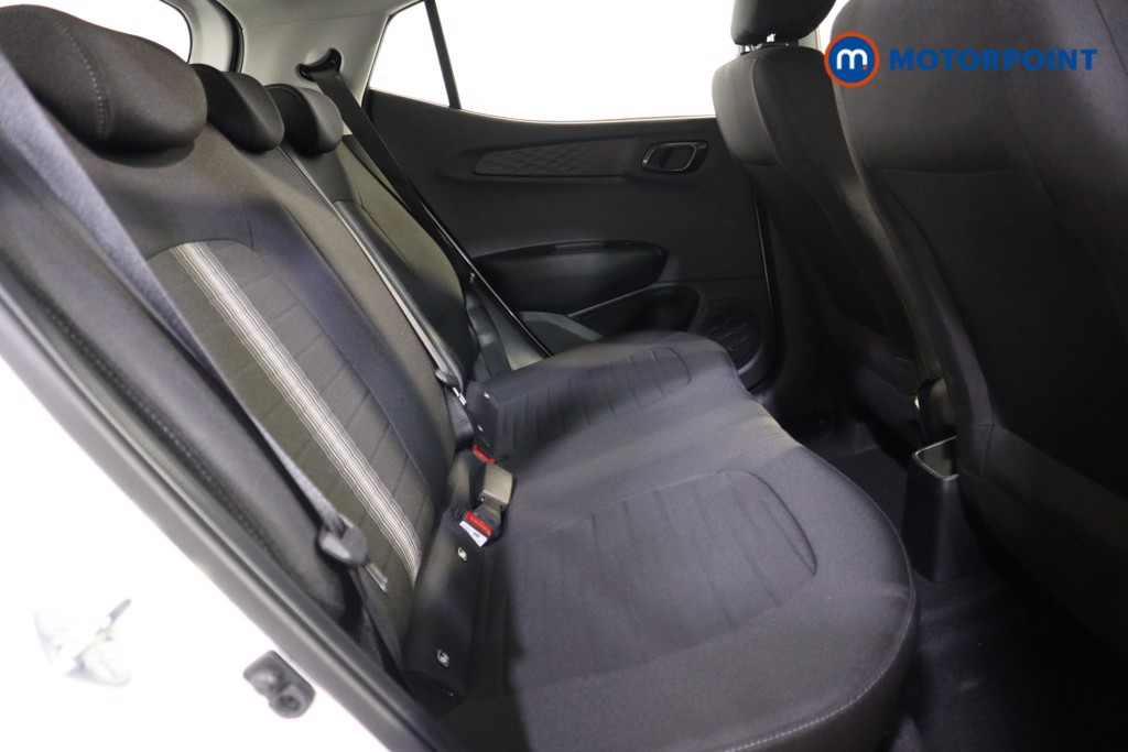 Hyundai I10 Advance Automatic Petrol Hatchback - Stock Number (1618082) - 16th supplementary image