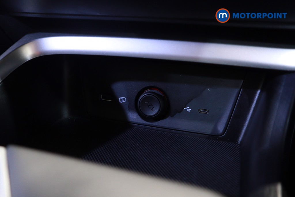 Mg Motor Uk ZS Trophy Automatic Petrol-Electric Hybrid SUV - Stock Number (1618429) - 19th supplementary image