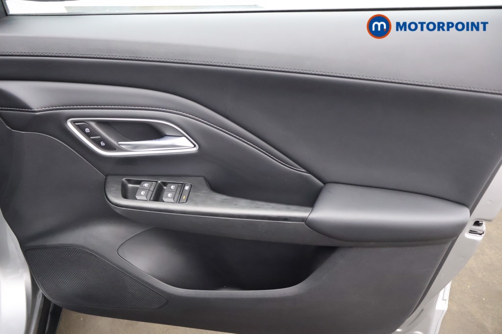 Mg Motor Uk ZS Trophy Automatic Petrol-Electric Hybrid SUV - Stock Number (1618435) - 10th supplementary image