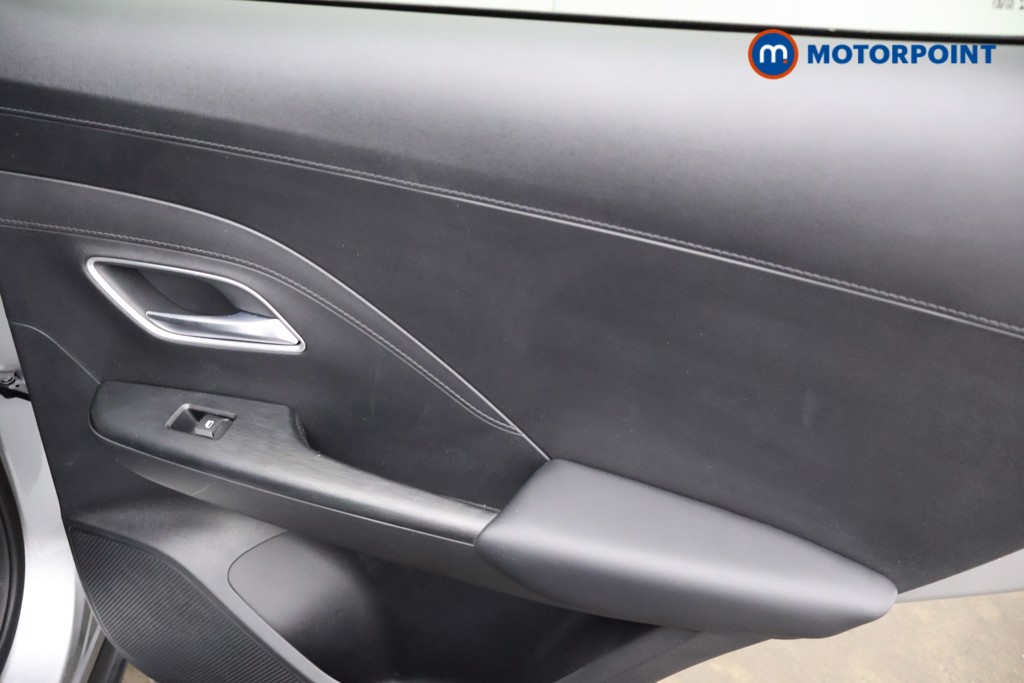 Mg Motor Uk ZS Trophy Automatic Petrol-Electric Hybrid SUV - Stock Number (1618435) - 15th supplementary image