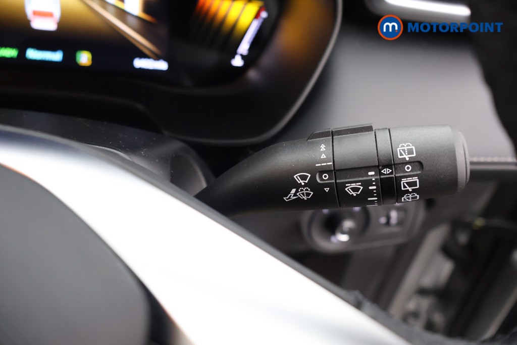 Mg Motor Uk ZS Trophy Automatic Petrol-Electric Hybrid SUV - Stock Number (1618446) - 5th supplementary image