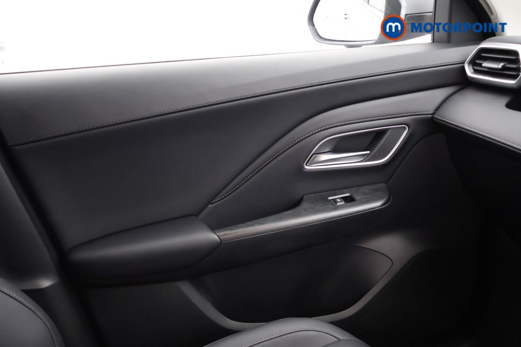 Mg Motor Uk ZS Trophy Automatic Petrol-Electric Hybrid SUV - Stock Number (1618446) - 9th supplementary image