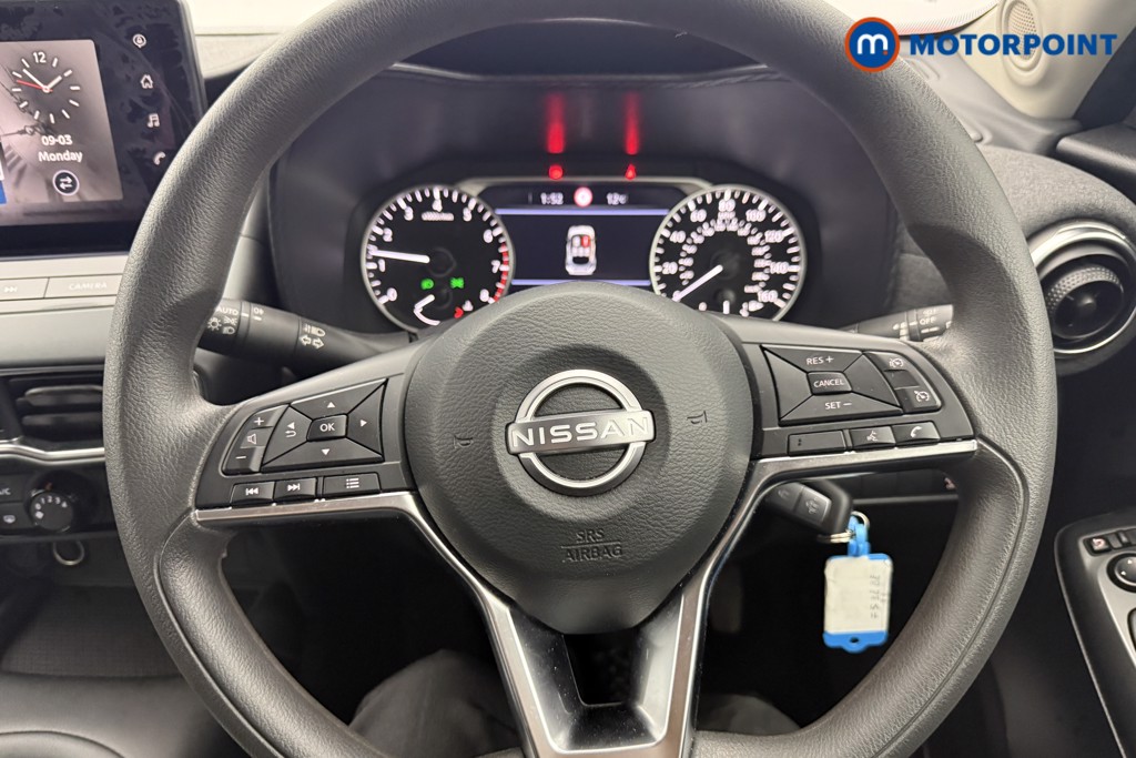 Nissan Juke Acenta Premium Manual Petrol SUV - Stock Number (1618543) - 5th supplementary image