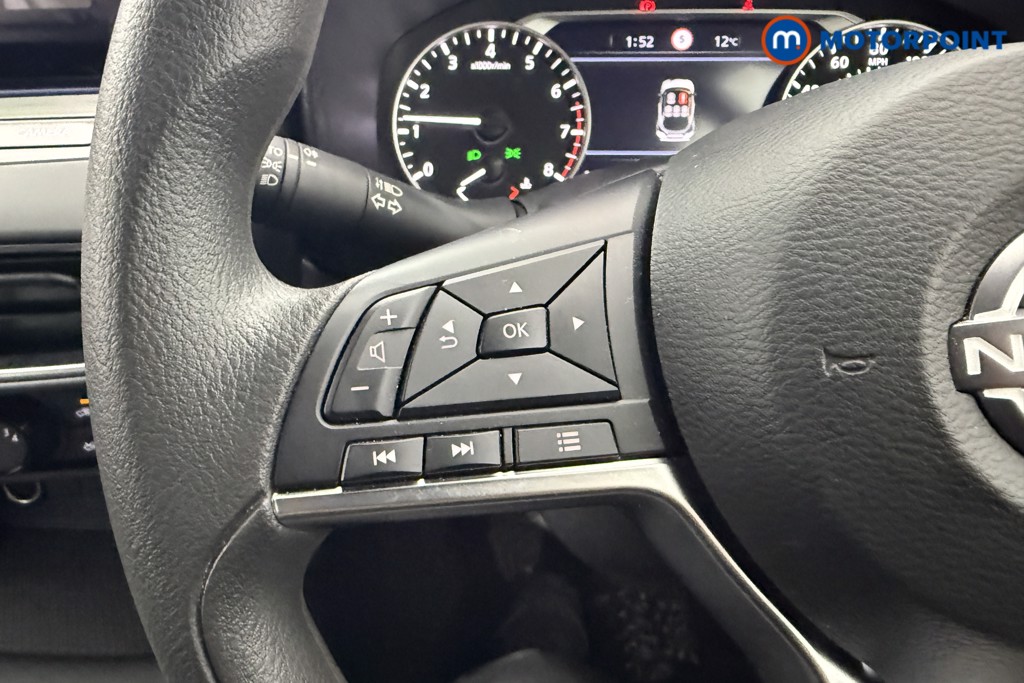 Nissan Juke Acenta Premium Manual Petrol SUV - Stock Number (1618543) - 6th supplementary image