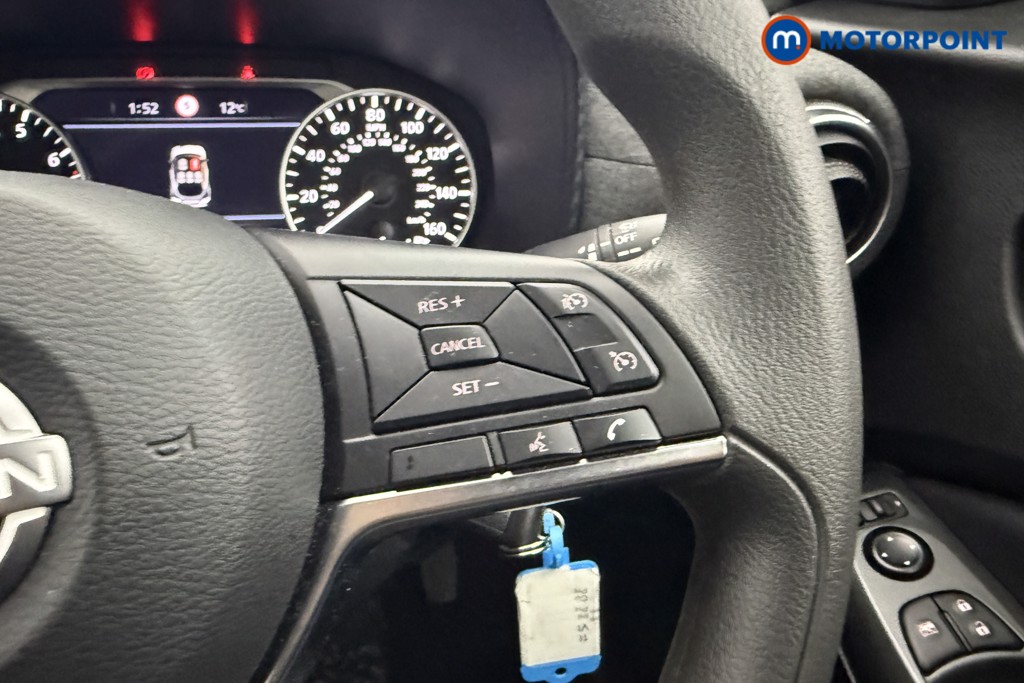 Nissan Juke Acenta Premium Manual Petrol SUV - Stock Number (1618543) - 7th supplementary image