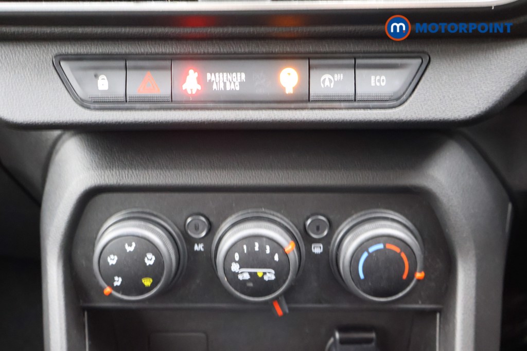 Dacia Sandero Stepway Expression Manual Petrol Hatchback - Stock Number (1619089) - 6th supplementary image