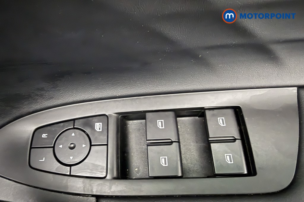 Mg Motor Uk HS SE Automatic Petrol-Electric Hybrid SUV - Stock Number (1619219) - 19th supplementary image