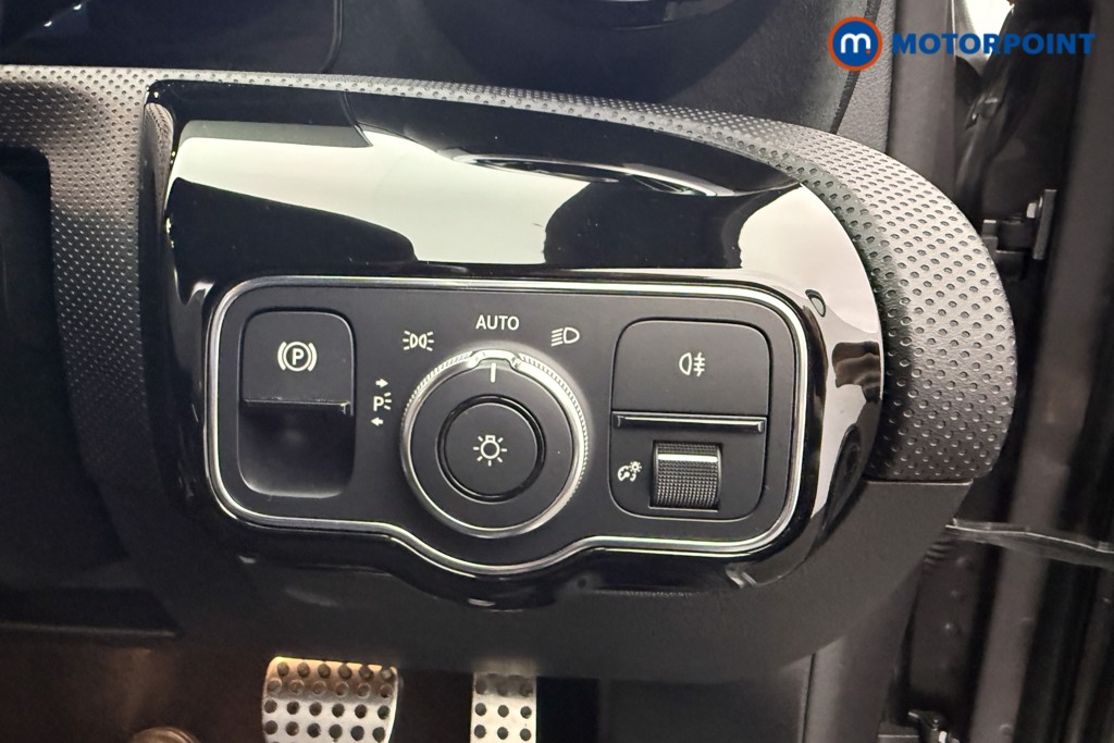 Mercedes-Benz A Class Amg Line Automatic Petrol Hatchback - Stock Number (1619564) - 10th supplementary image