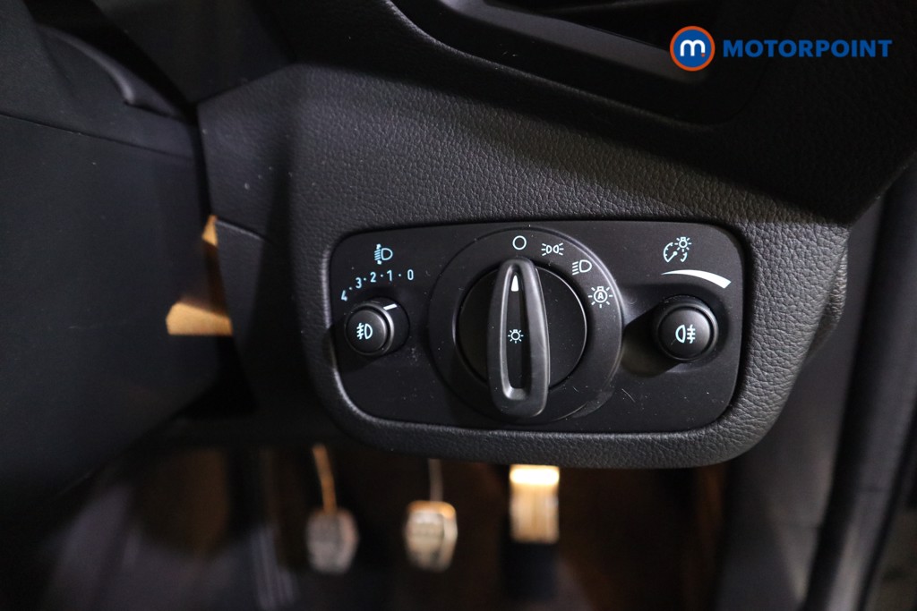 Ford Kuga St-Line Manual Petrol SUV - Stock Number (1619696) - 13th supplementary image