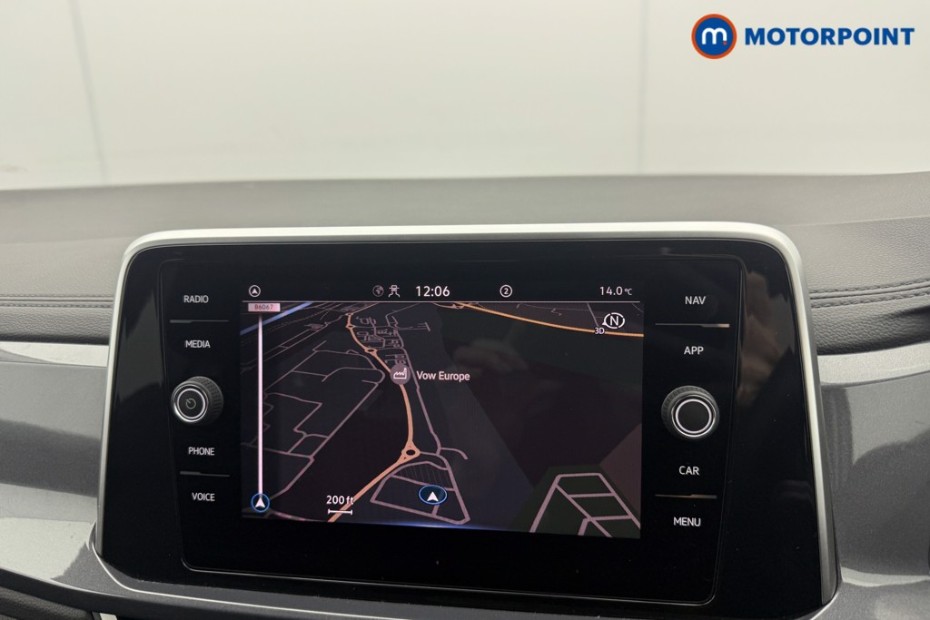 Volkswagen T-Roc Style Manual Petrol SUV - Stock Number (1619725) - 2nd supplementary image