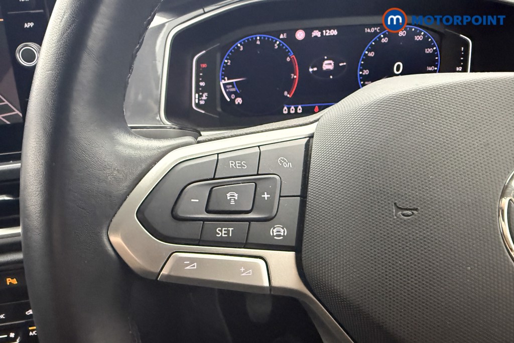 Volkswagen T-Roc Style Manual Petrol SUV - Stock Number (1619725) - 6th supplementary image