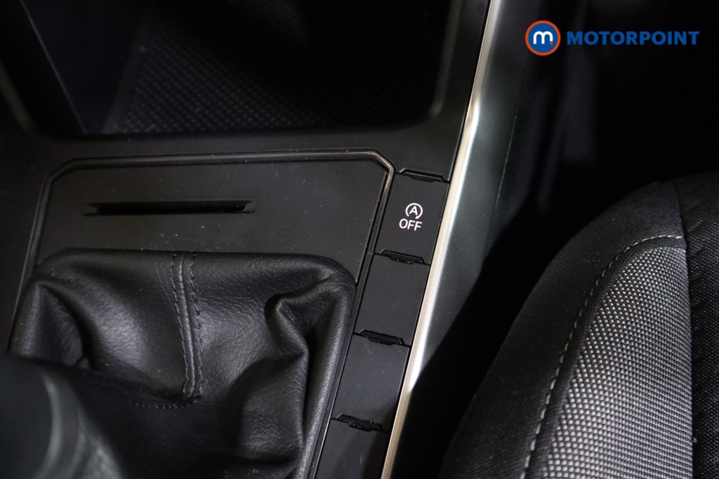 Volkswagen Polo Life Manual Petrol Hatchback - Stock Number (1619839) - 9th supplementary image