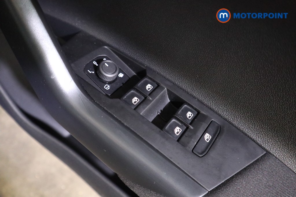 Volkswagen Polo Life Manual Petrol Hatchback - Stock Number (1619839) - 15th supplementary image