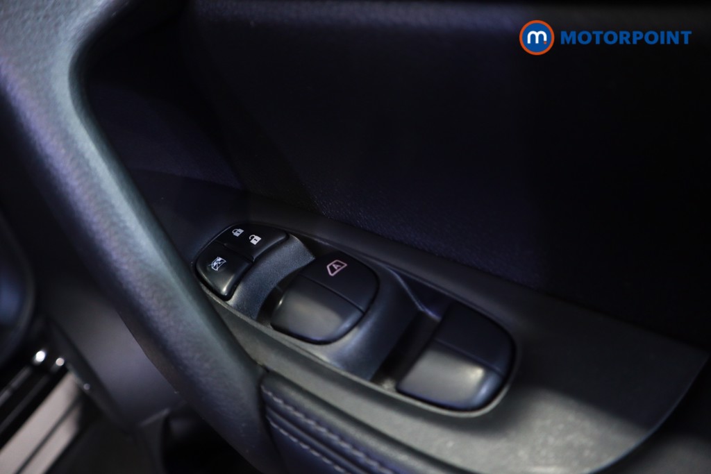 Nissan X-Trail Tekna Automatic Petrol SUV - Stock Number (1619921) - 4th supplementary image