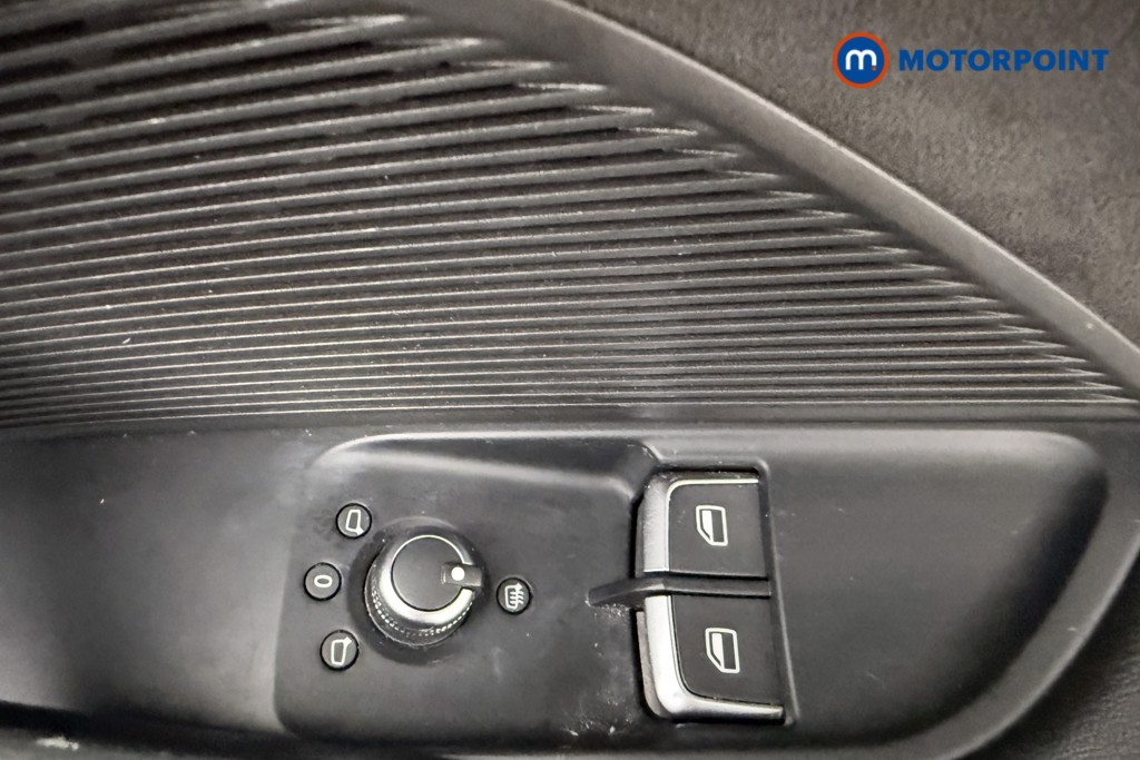 Audi TT Black Edition Manual Petrol Coupe - Stock Number (1620390) - 16th supplementary image