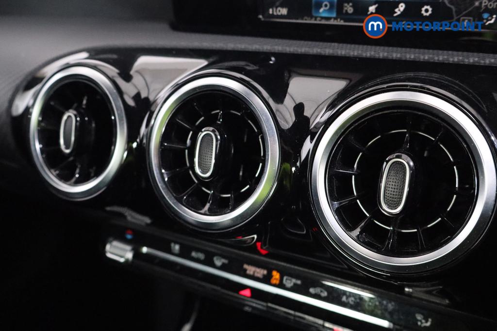 Mercedes-Benz A Class SE Manual Petrol Hatchback - Stock Number (1620439) - 5th supplementary image