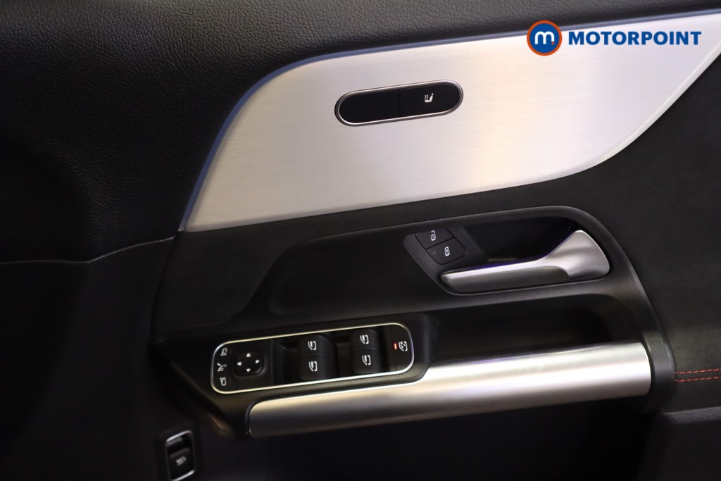 Mercedes-Benz GLA Amg Line Automatic Petrol SUV - Stock Number (1620500) - 11th supplementary image