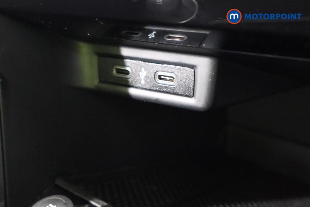 Volkswagen T-Roc Style Manual Diesel SUV - Stock Number (1620610) - 5th supplementary image