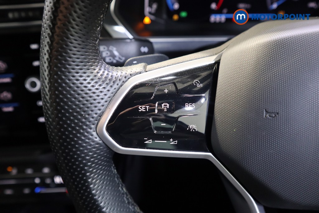 Volkswagen Tiguan R-Line Automatic Petrol SUV - Stock Number (1621139) - 3rd supplementary image