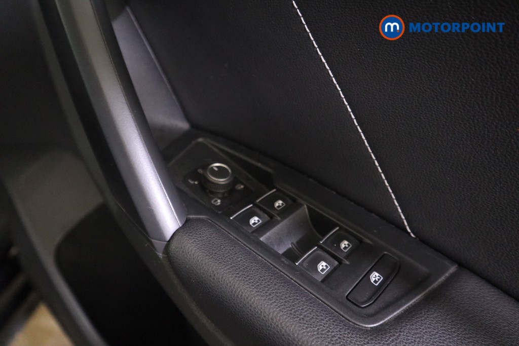 Volkswagen Tiguan R-Line Automatic Petrol SUV - Stock Number (1621139) - 17th supplementary image