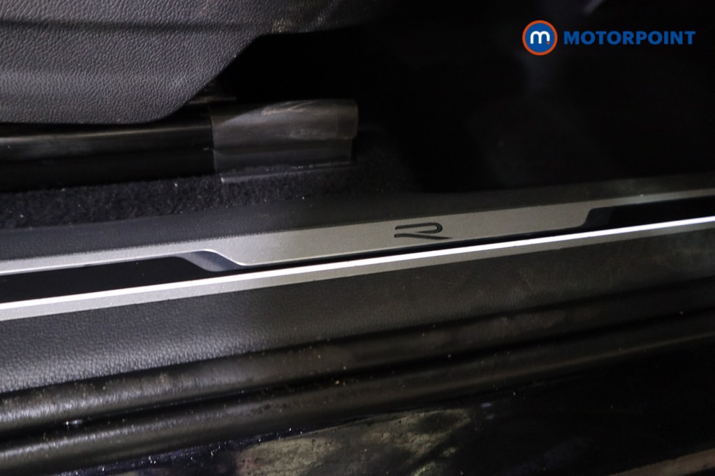 Volkswagen Tiguan R-Line Automatic Petrol SUV - Stock Number (1621139) - 18th supplementary image