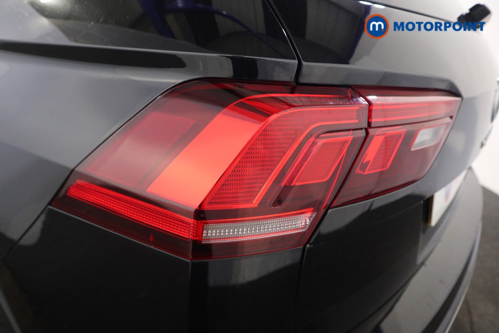 Volkswagen Tiguan R-Line Automatic Petrol SUV - Stock Number (1621139) - 33rd supplementary image