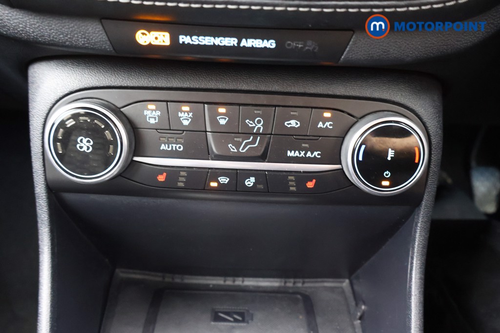 Ford Fiesta Vignale Edition Manual Petrol Hatchback - Stock Number (1621147) - 6th supplementary image