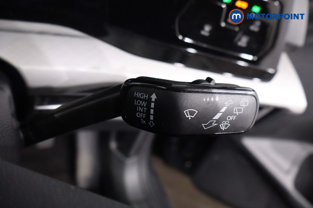 Volkswagen Golf Life Manual Petrol Hatchback - Stock Number (1621377) - 14th supplementary image