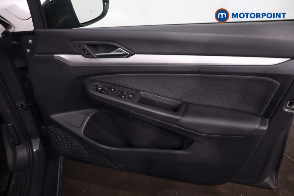 Volkswagen Golf Life Manual Petrol Hatchback - Stock Number (1621377) - 22nd supplementary image