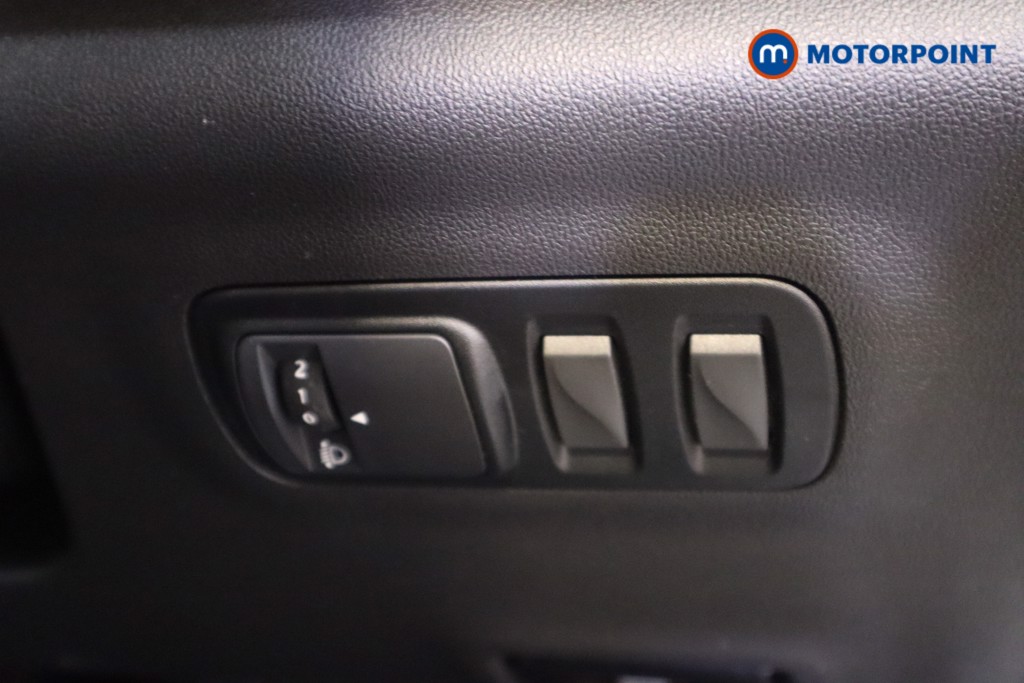 Renault Kadjar S Edition Automatic Petrol SUV - Stock Number (1621468) - 13th supplementary image