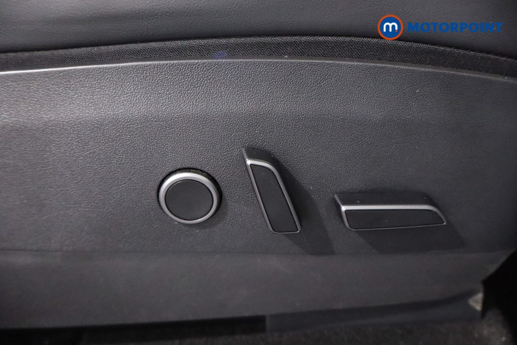 Tesla Model Y Long Range Automatic Electric SUV - Stock Number (1621478) - 21st supplementary image