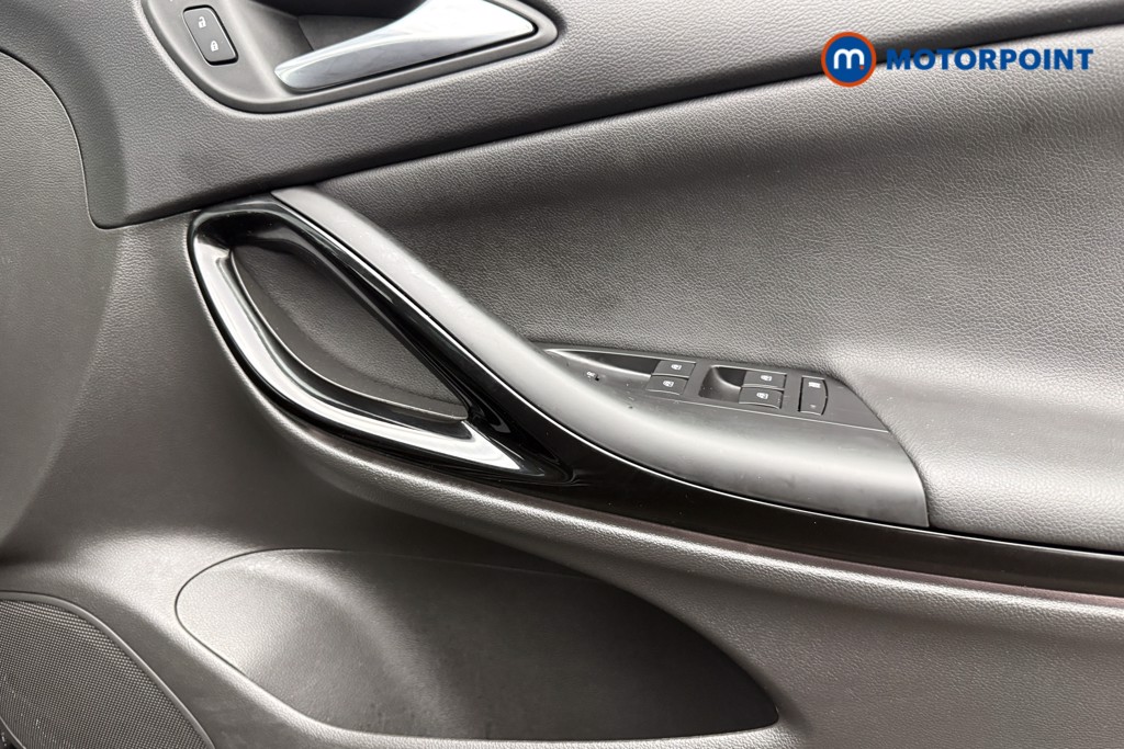 Vauxhall Astra Griffin Edition Manual Petrol Hatchback - Stock Number (1621704) - 17th supplementary image