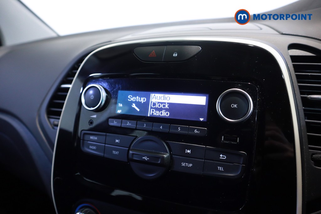 Renault Captur Play Manual Petrol SUV - Stock Number (1622268) - 12th supplementary image