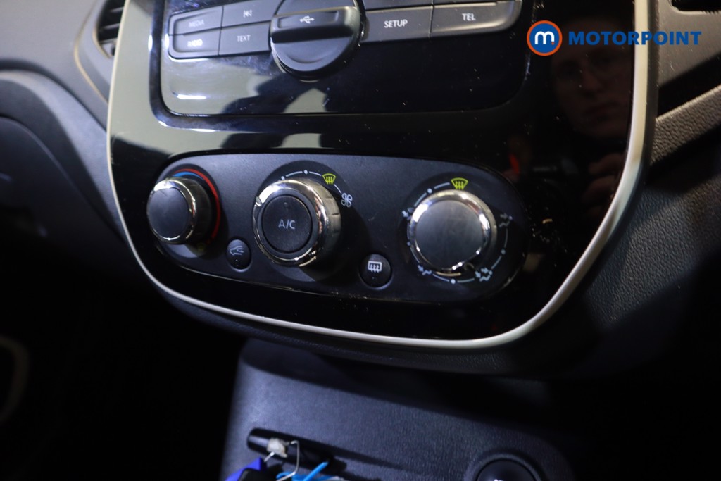 Renault Captur Play Manual Petrol SUV - Stock Number (1622268) - 14th supplementary image