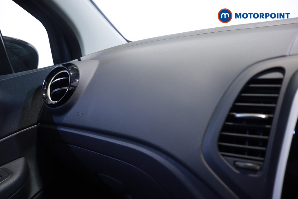 Renault Captur Play Manual Petrol SUV - Stock Number (1622268) - 18th supplementary image