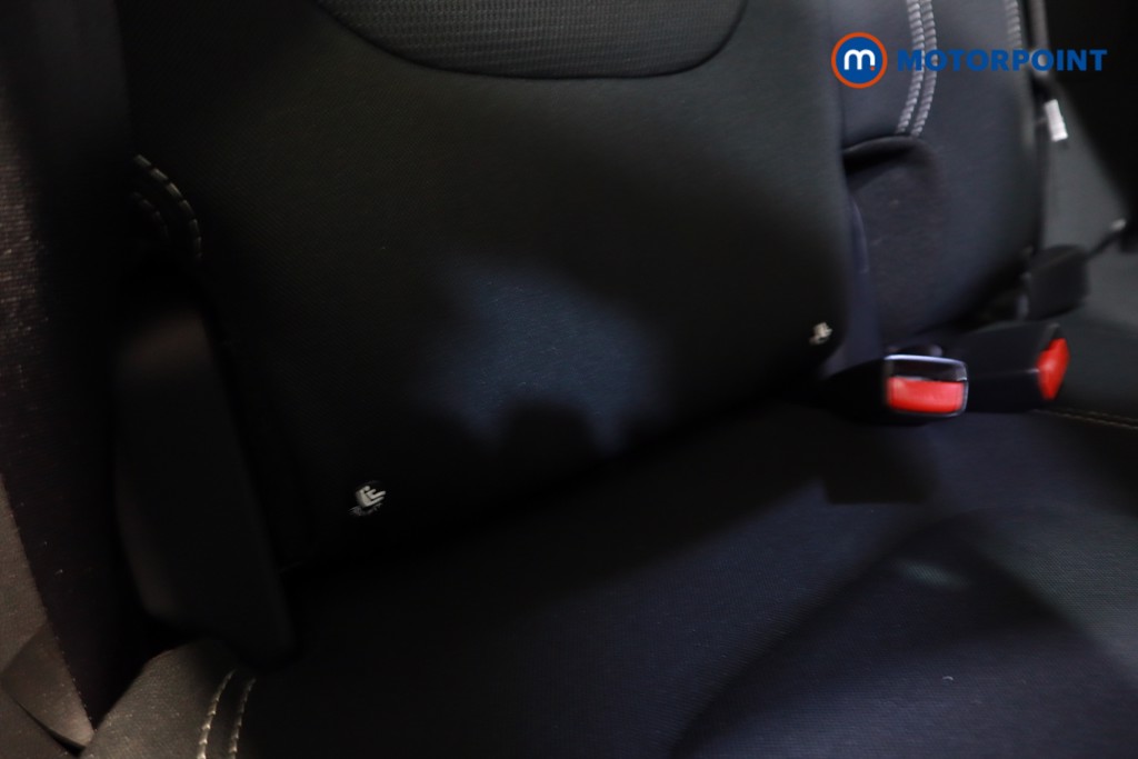 Renault Captur Play Manual Petrol SUV - Stock Number (1622268) - 21st supplementary image