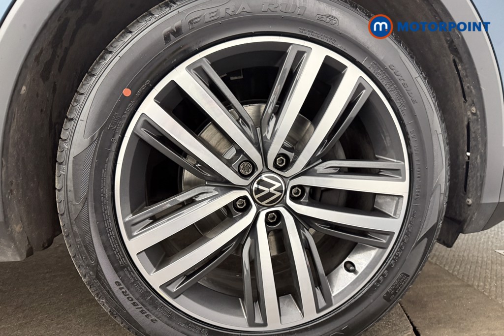 Volkswagen Tiguan Elegance Automatic Petrol SUV - Stock Number (1622512) - 11th supplementary image