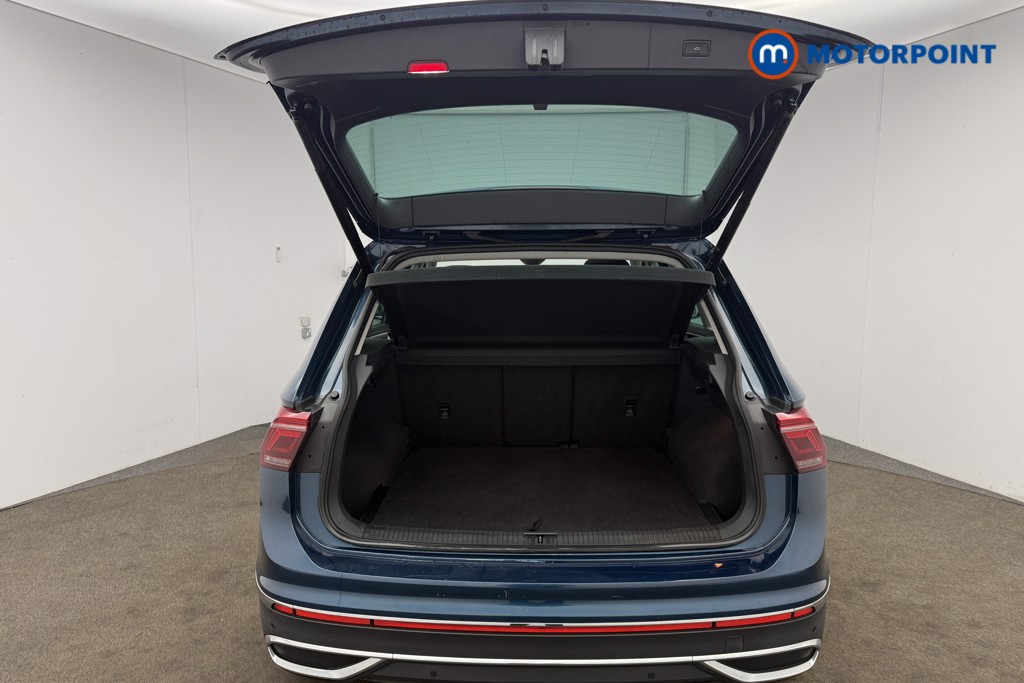 Volkswagen Tiguan Elegance Automatic Petrol SUV - Stock Number (1622512) - 23rd supplementary image